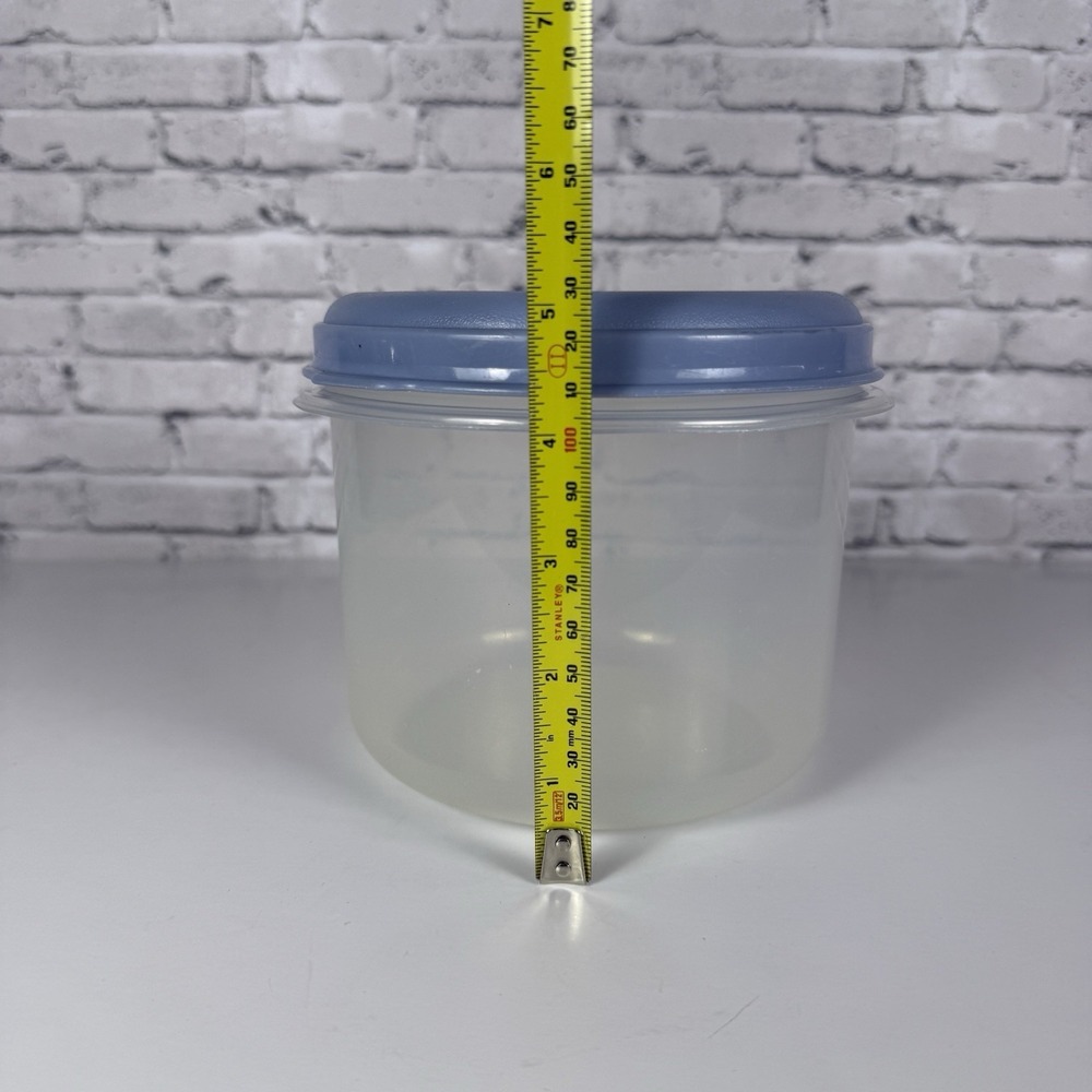 Vintage Rubbermaid Servin' Saver #8 Round 6 Cup Container Country Blue Lid - Picture 4 of 6